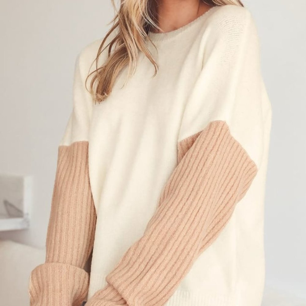 Lulu's Nancie White and Beige Colorblock Sweater